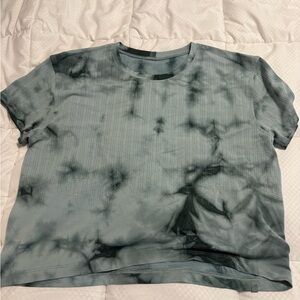 Lululemon Athletica Tie-Dye Short Sleeve Women's Athletic Cropped Shirt